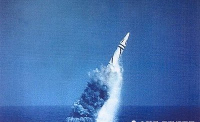 「巨浪一号」是中国第一款潜射核导弹。