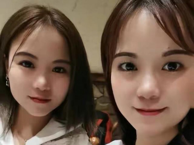 程珂珂和张丽都是被收养的女孩，网上找到「另一个自己」后，养母承认是双胞胎。