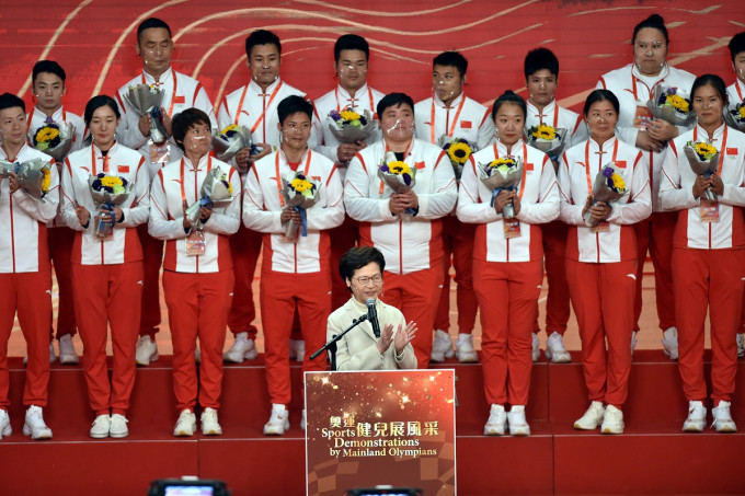国家队运动员访港3日。新华社资料图片
