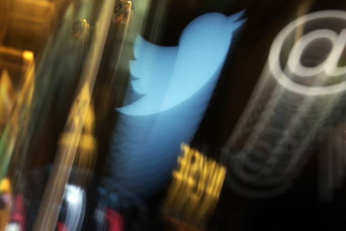 多位名人Twitter被大舉入侵，引起全球對網絡安全關注。AP圖