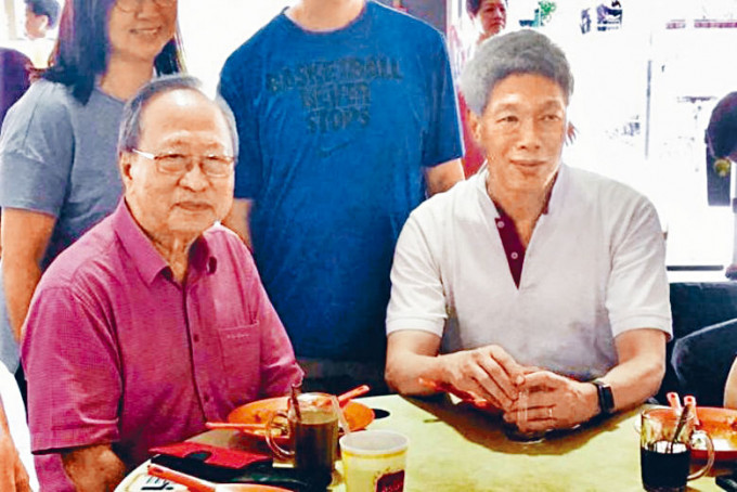 ■李顯揚（右）與前進黨領袖陳清木。