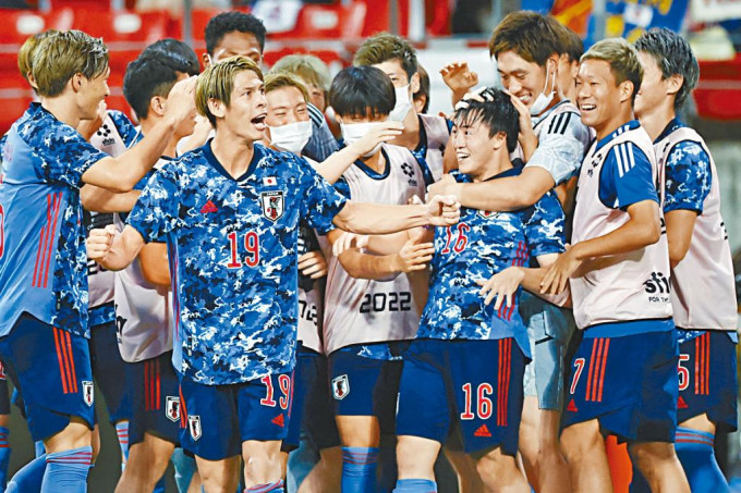 日本煞科战以3:0大胜南韩，捧走今届东亚杯锦标。