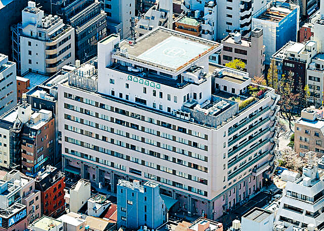 東京市中心的永壽綜合醫院。　