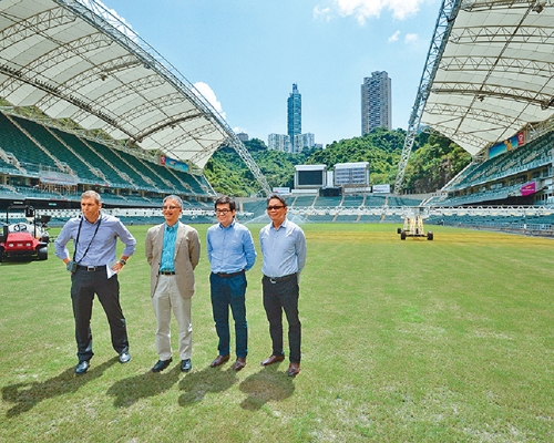 香港大球場需重建，及定位為一個設有田徑跑道的公眾運動場，減少現有的座位數目。
