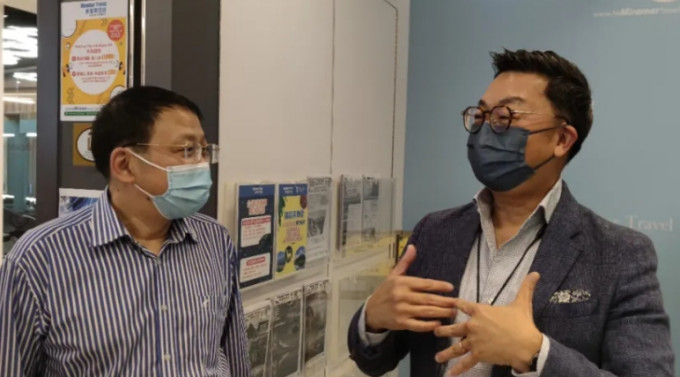 香港中聯辦副主任尹宗華日前走訪6家中小旅行社，了解疫情下中小企業經營狀況。中聯辦圖片
