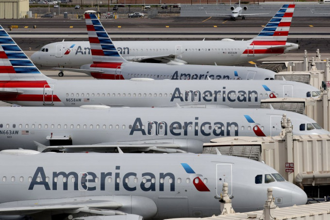 美国航空公司（AA）将安排19000名员工于周四起放无薪假。AP图片