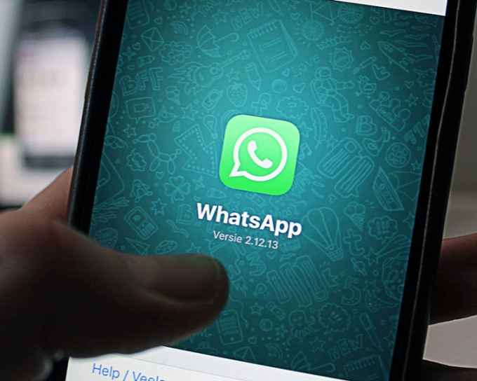 Whatsapp一度死机，用户未能连接及收发讯息。网上图片