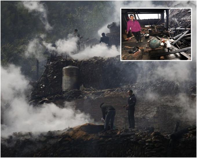 大火燒毀村寨內20楝木屋。