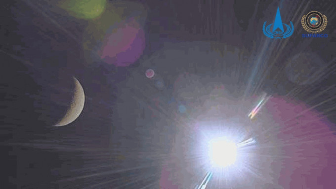 2024年5月9日14:38，巴基斯坦立方星拍攝的日月合影，左側為月球，右側為太陽。