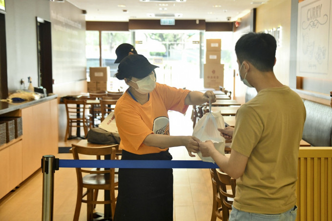 民建联倡预留时间让商户适应禁塑胶餐具。资料图片