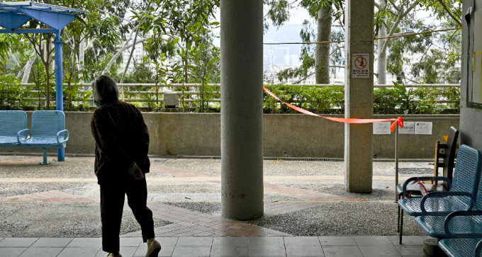 港大賽馬會防止自殺研究中心指，長者和中年人士是自殺的高危群組。（資料圖片）