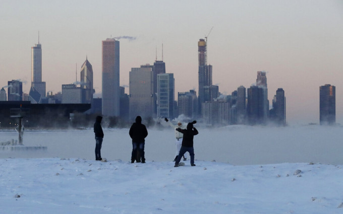 芝加哥經歷極端寒冷之後急速回暖。AP圖片