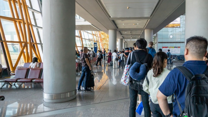 中国放宽留学生及APEC商务证持有人入境限制。iStock示意图