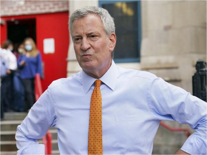被指滥用武力对付示威者，纽约市长白思豪被控。AP资料图片