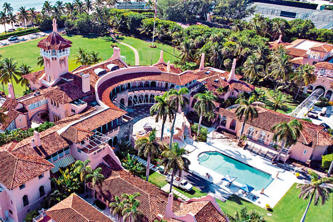 特朗普在佛州棕櫚灘海湖莊園內的別墅。