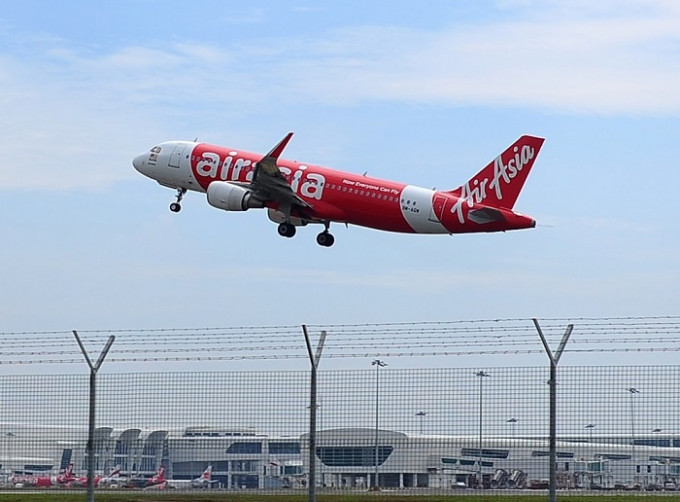 亚洲航空客机要紧急降落布里斯班机场。AP图片