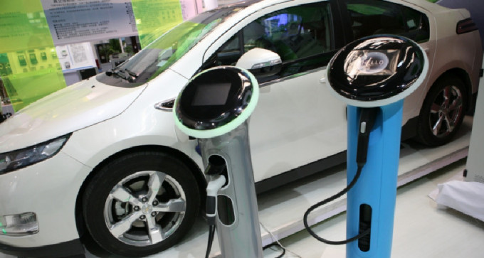 内地预计今年新能源汽车销量有望突破500万辆。