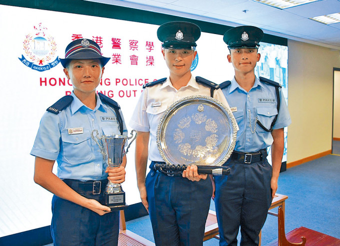 3名杰出学员，（左起）邵悦彤、朱健乐及孙铭骏。