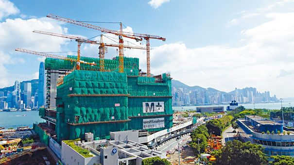 ■负责兴建M+博物馆大楼的新昌营造濒临破产，遭西九管理局解约。