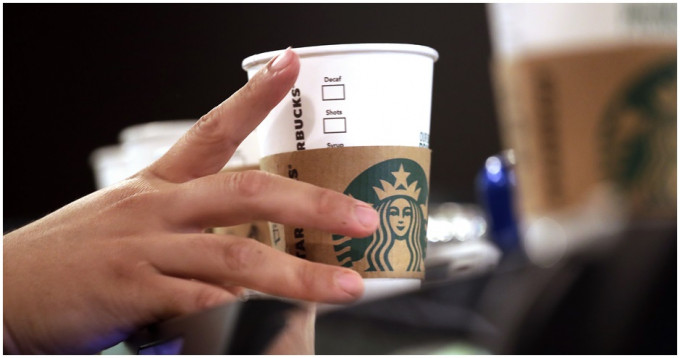 星巴克在美國聾人大學開設首家「手語咖啡店」。AP