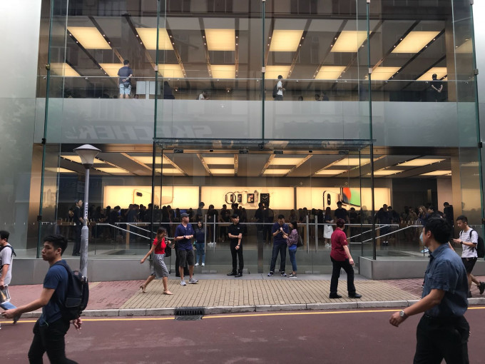 铜锣湾Apple Store未见人龙。