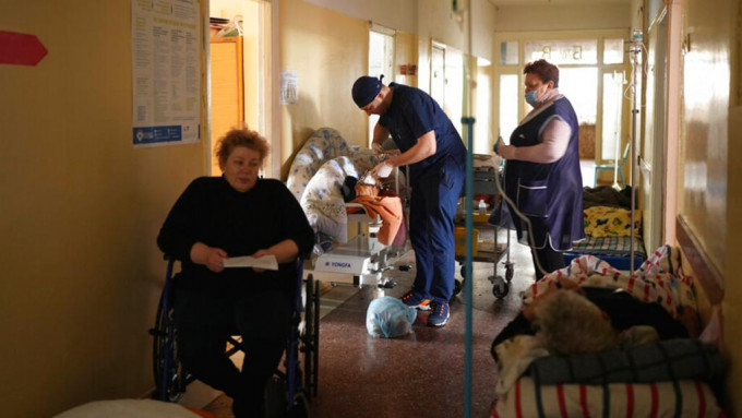 马里乌波尔市内一间医院情况。AP图片