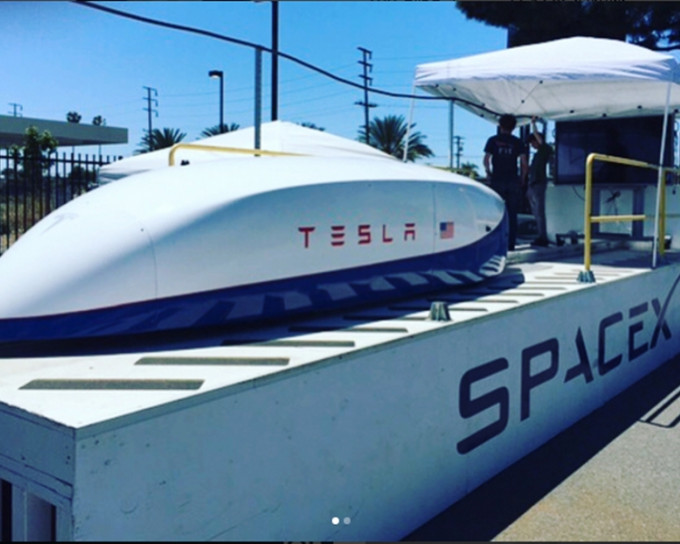 太空科技公司SpaceX正研发超级高铁。网上图片