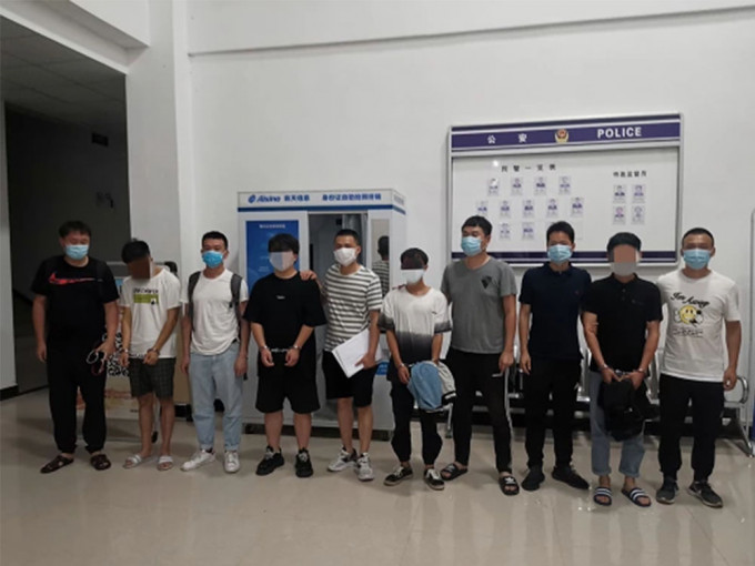 浙江温州警方打掉特大网路「裸聊」敲诈勒索集团，拘捕130多人。网上台语片