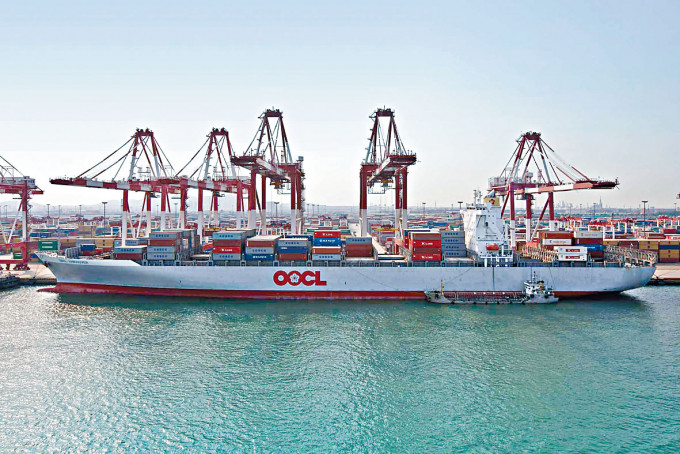 東方海外昨日公布，合共斥資122.91億元，以建造10艘船舶。