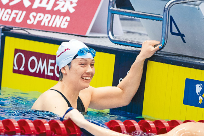 何詩蓓在多倫多站400米自由泳決賽，勇奪銅牌。