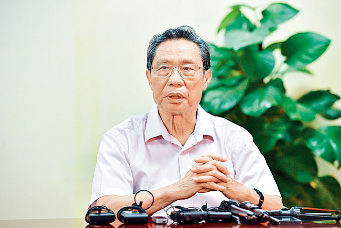 中央決定鍾南山為「共和國勛章」建議人選。