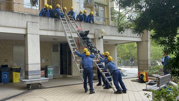 女子堕楼死亡。林思明摄