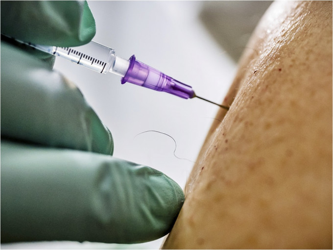 BioNTech疫苗须打第三针。AP