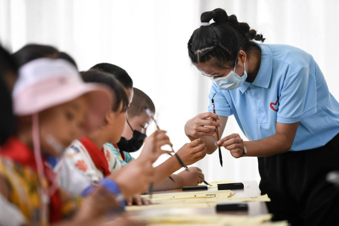 中國多地要求師生開學前14天居家。新華社資料圖片