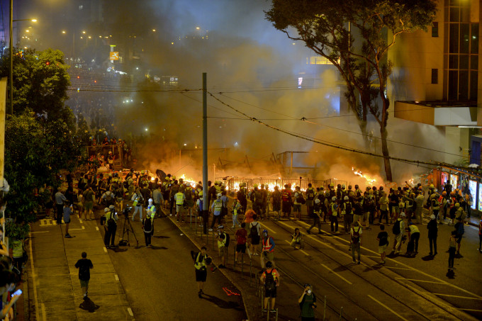 去年8月31日在港島舉辦大型遊行後演變衝突事件。 資料圖片
