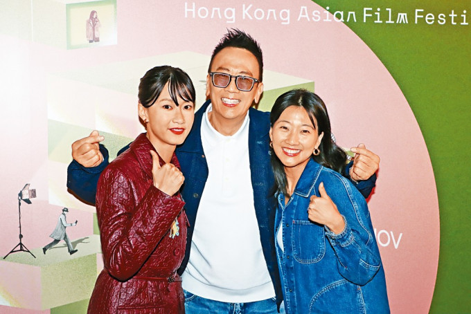 旦哥（中）跟真女兒鄭瑤（右）及戲中愛女廖子妤在新片中合作愉快。