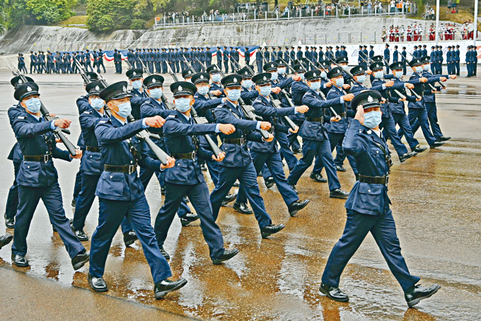 ■香港警察學院昨日舉行結業會操，隊形整齊。