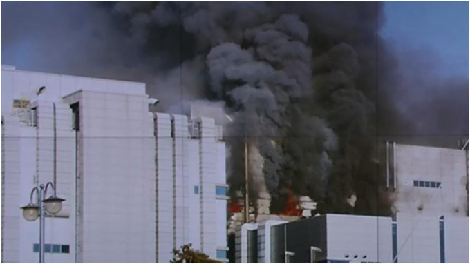 电池工厂大火造成1死3伤。网图