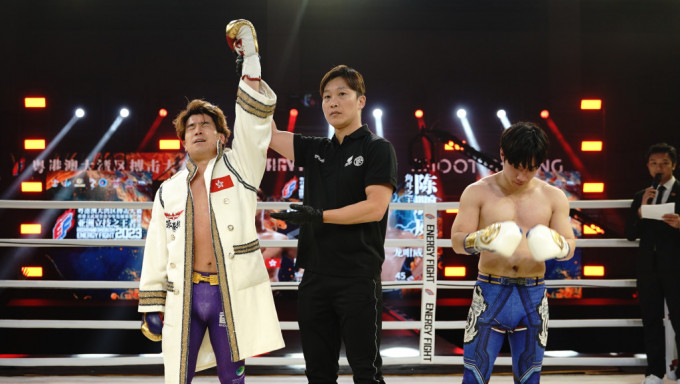 「战斗机」李俊亨(左)赢出赛事。 公关图片