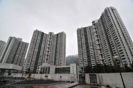 良景邨高层户尺售逾1.5万，创屯门公屋新高。