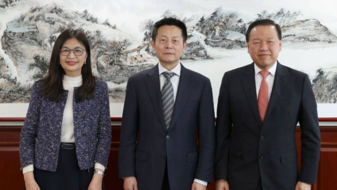 中港證監會主席在京會晤 加強兩地資本市場協作