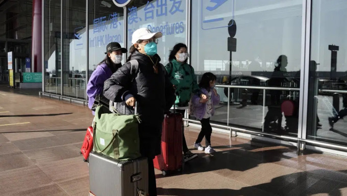 日本、南韓、英國、法國、印度、意大利、馬來西亞等中國入境旅客加強防疫措施。AP資料圖