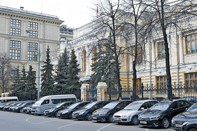 據估計，俄羅斯央行持有的人民幣債券，持有量達800億美元。
