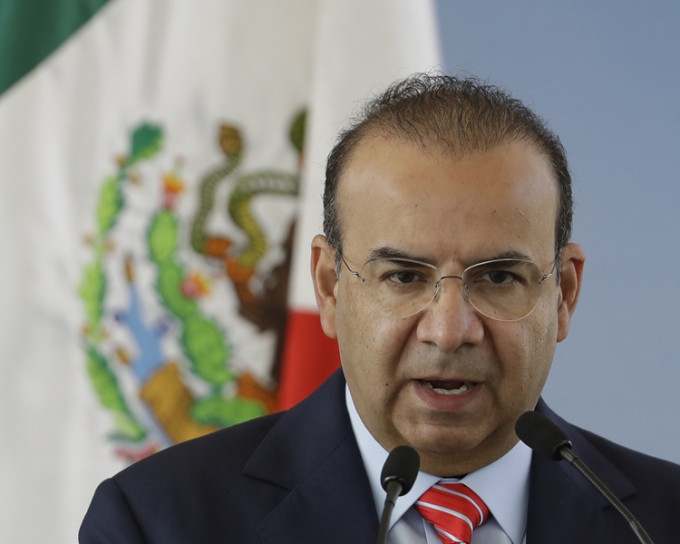 墨西哥内政部长Alfonso Navarrete。AP