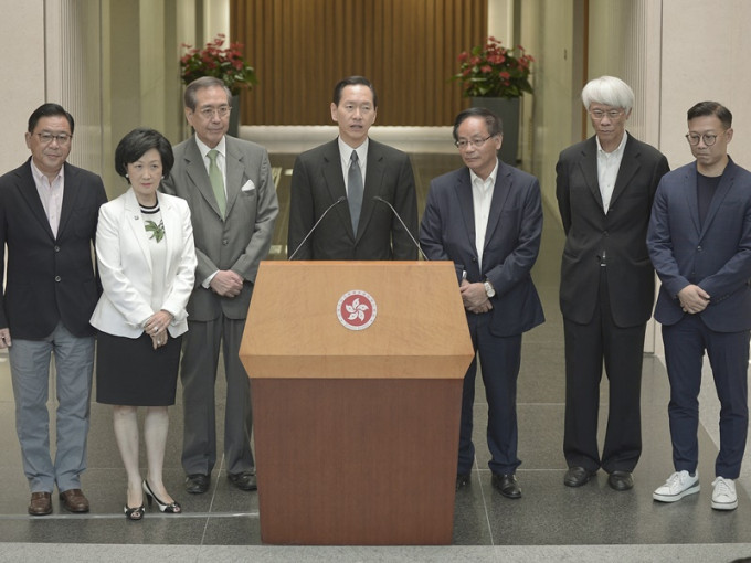 行会非官守成员来自不同阵营。资料图片