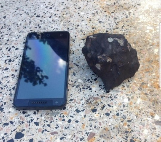 古巴天降隕石碎屑。網上圖片