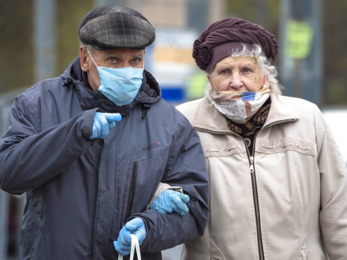 纽约疫情似见缓和趋势，移民及老人仍属高危一族。AP资料图片