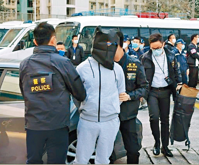 兩名未成年疑犯黃臨福及廖子文本月初被內地移交予本港警方拘捕。