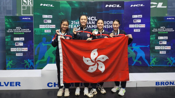 香港女子壁球隊於亞青團體賽摘銀。香港壁球總會圖片