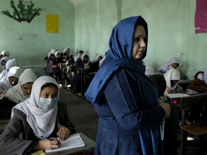 塔利班颁布一项保护妇女权益的特别法令。AP图片